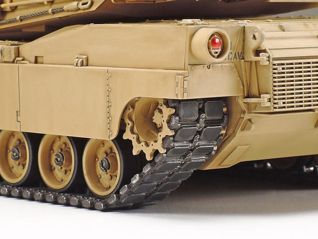 U.S. MBT M1A2 Abrams 1:48 Model Kit by Tamiya