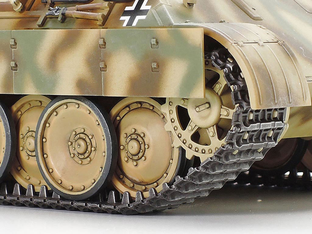German Panther Ausf.D 1:48 Model Kit by Tamiya