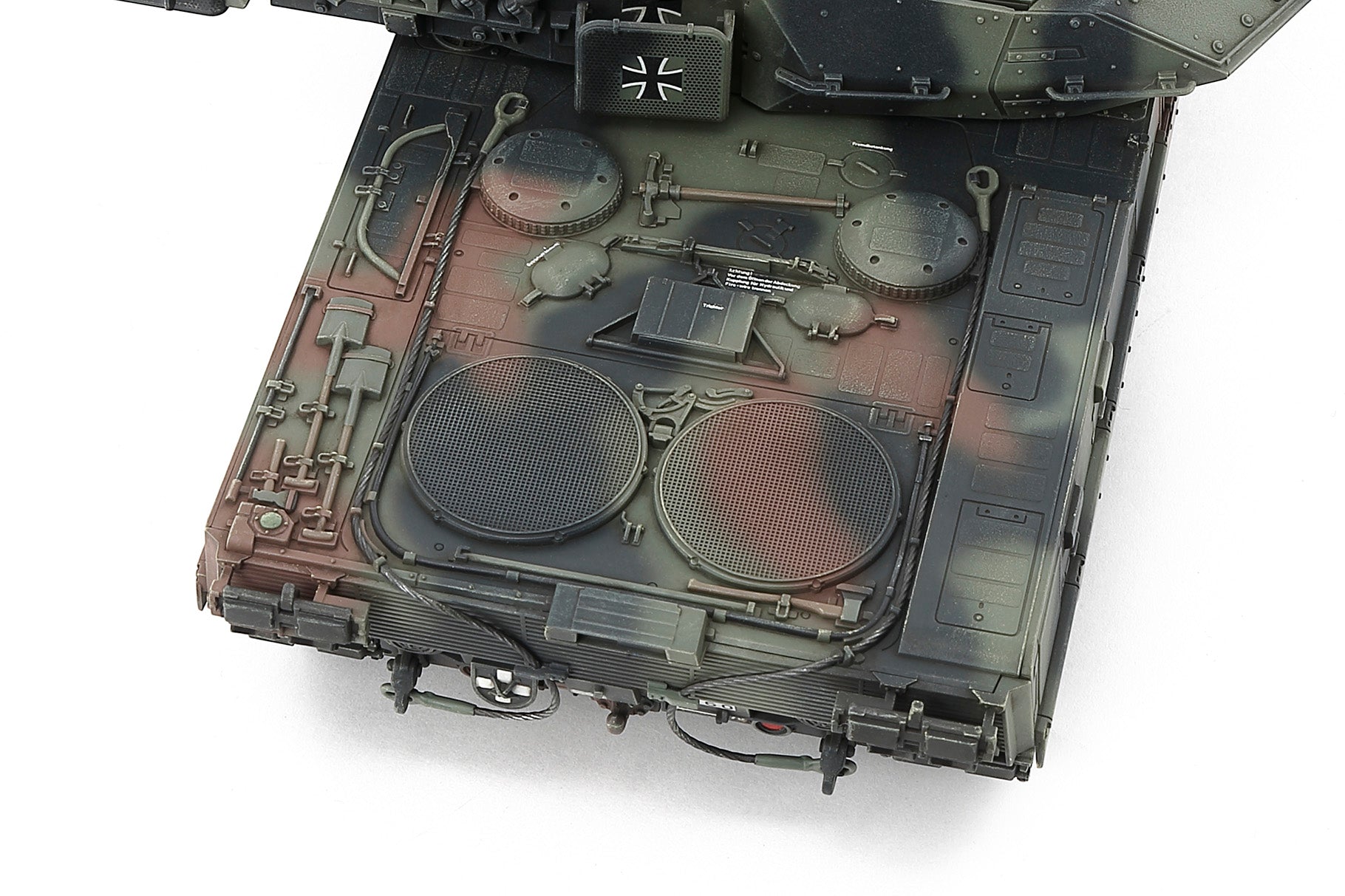 German MBT Leopard 2 A7V 1:48 Model Kit by Tamiya