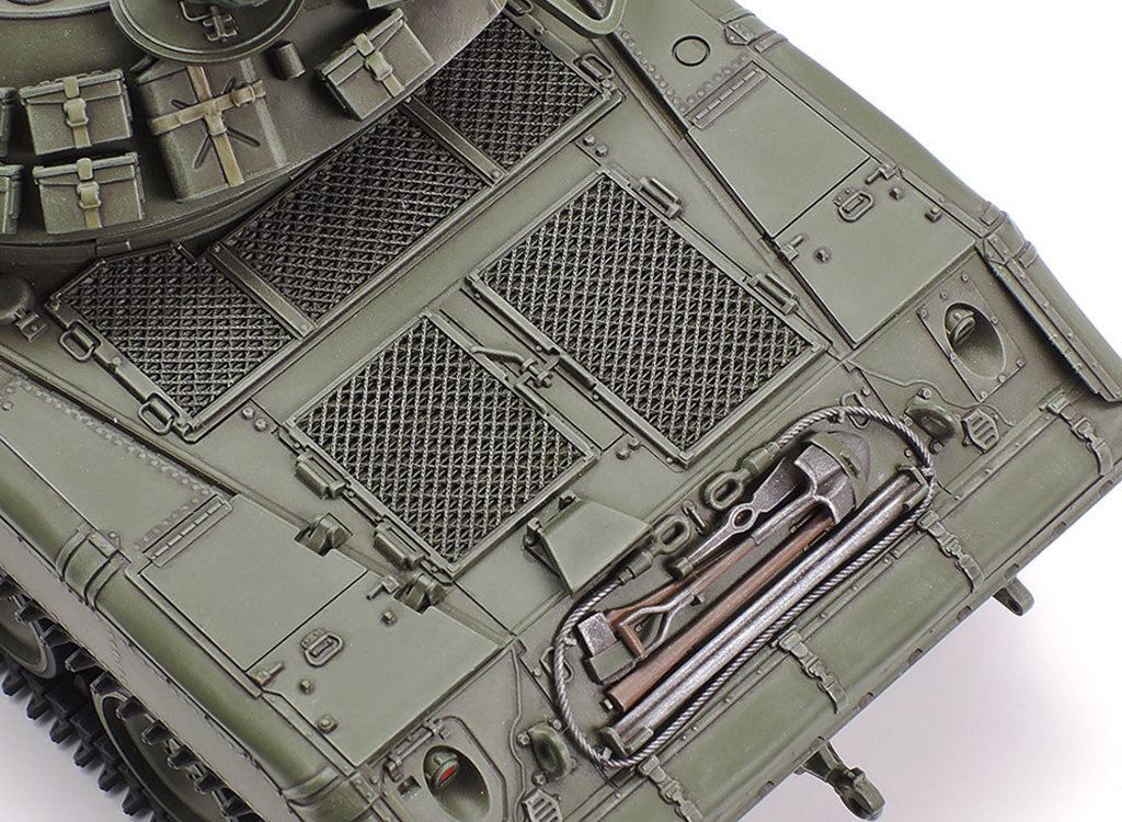 U.S. Airborne M551 Sheridan (Vietnam War) 1:35 Model Kit by Tamiya