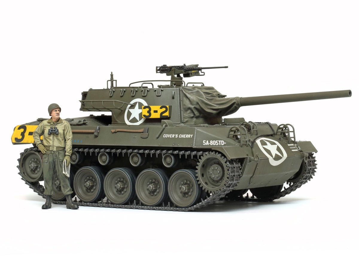 U.S. M18 Hellcat Tank Destroyer 1:35 Model Kit by Tamiya