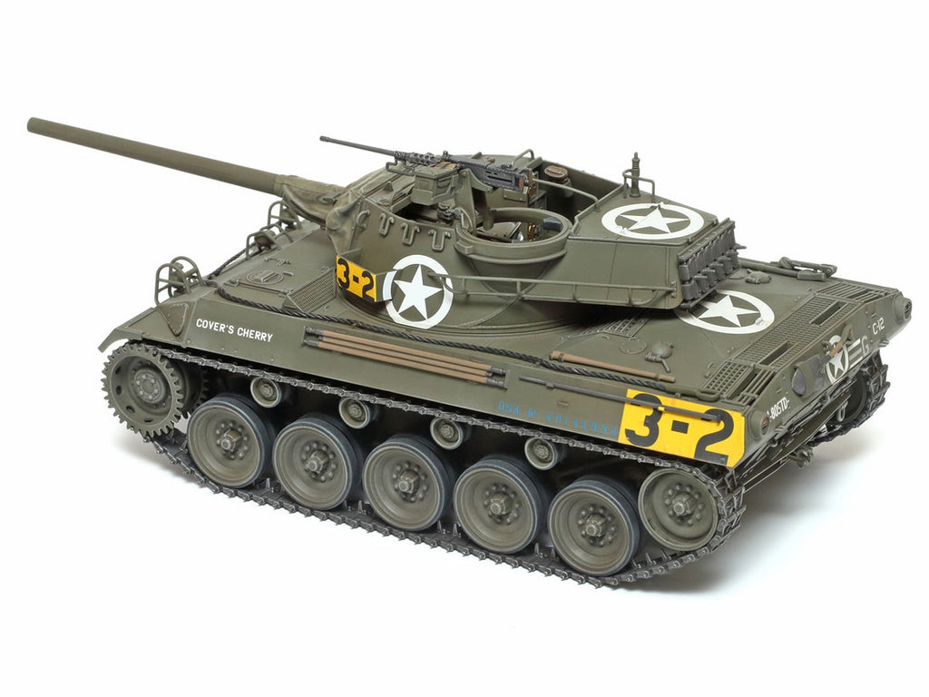 U.S. M18 Hellcat Tank Destroyer 1:35 Model Kit by Tamiya