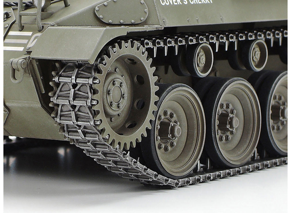 U.S. M18 Hellcat Tank Destroyer 1:35 Model Kit by Tamiya