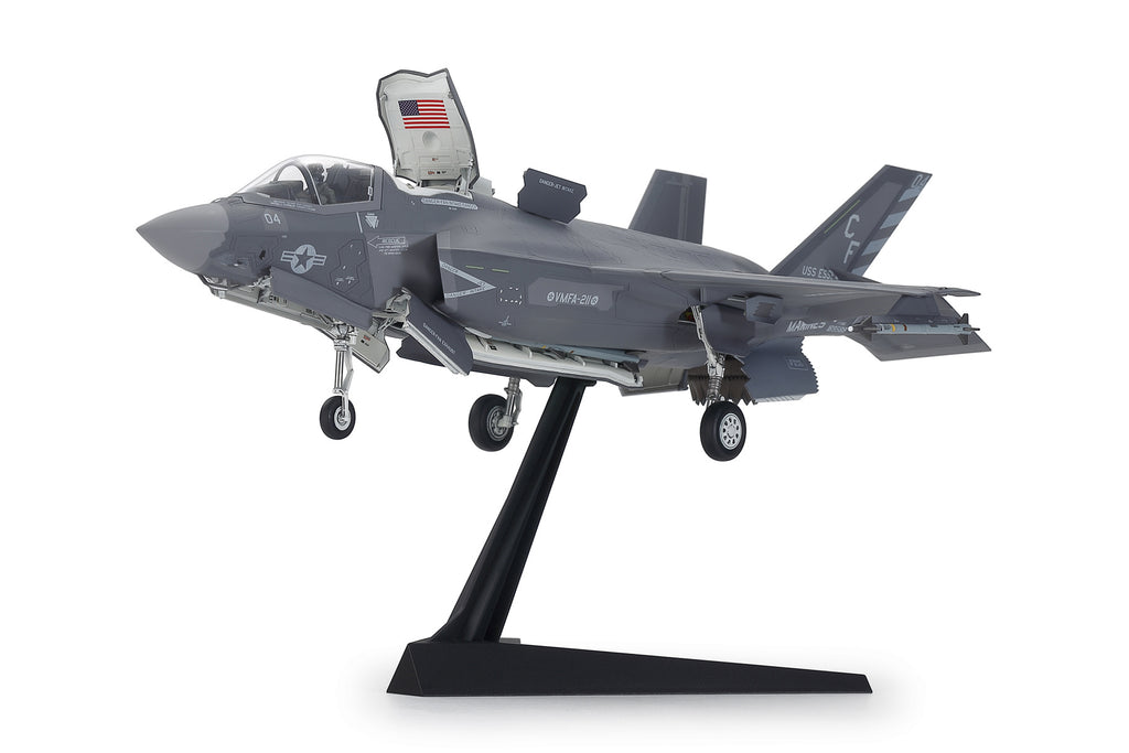 F-35B Lightning II 1:72 Model Kit by Tamiya