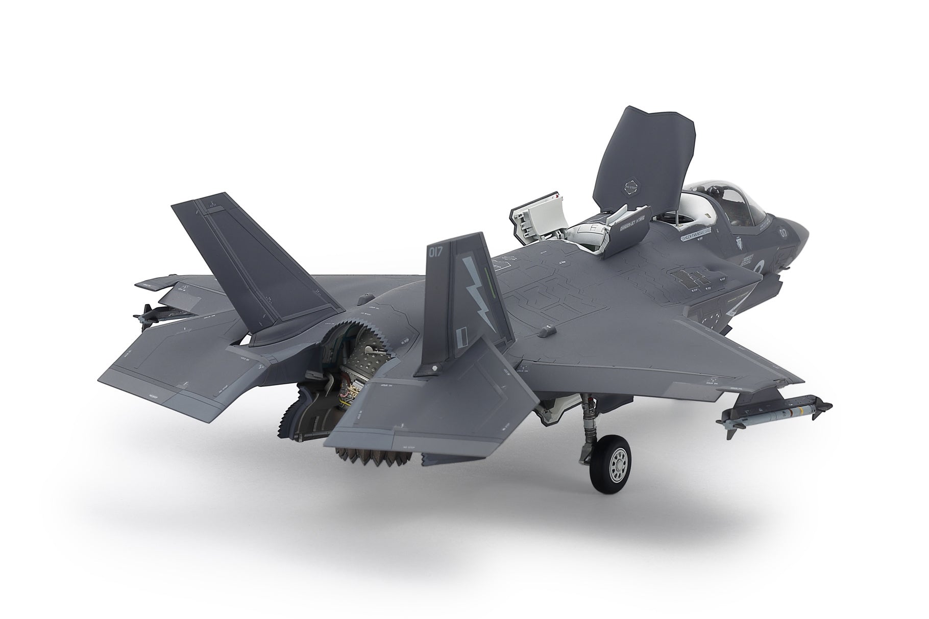 F-35B Lightning II 1:72 Model Kit by Tamiya