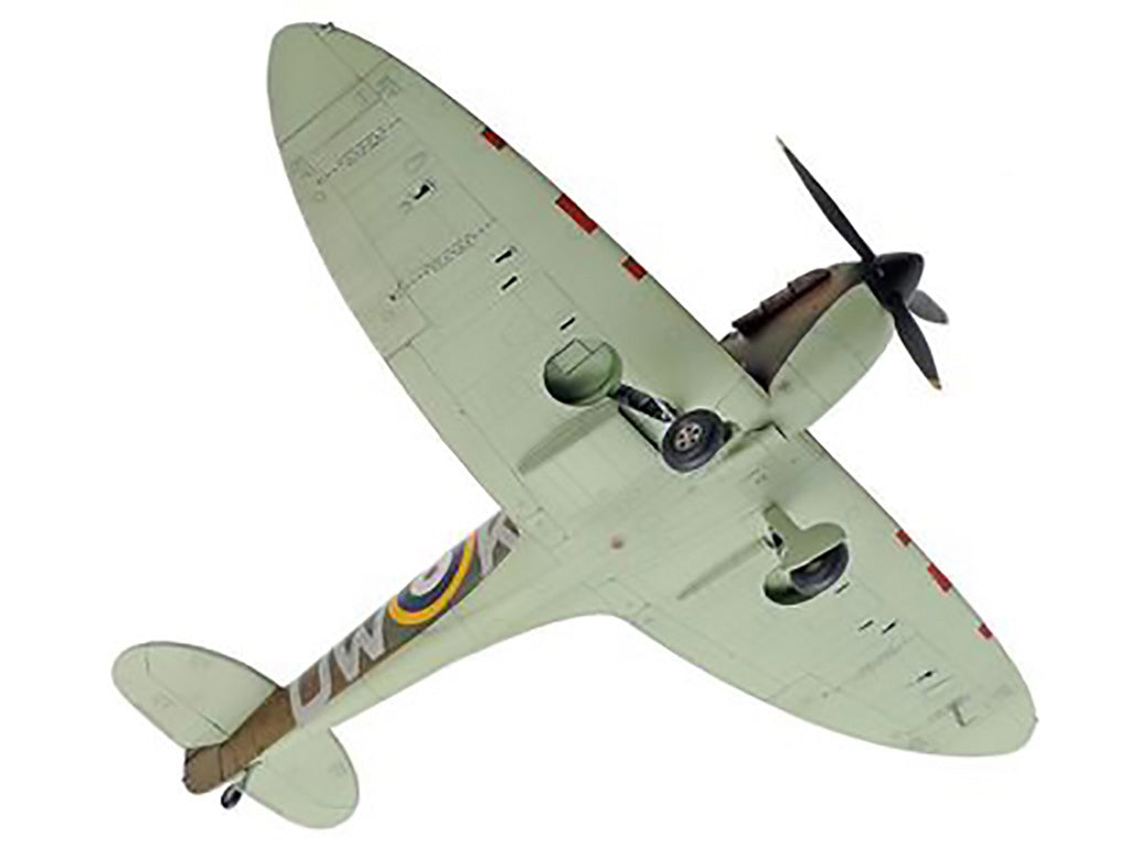 Supermarine Spitfire Mk.I 1:48 Model Kit by Tamiya