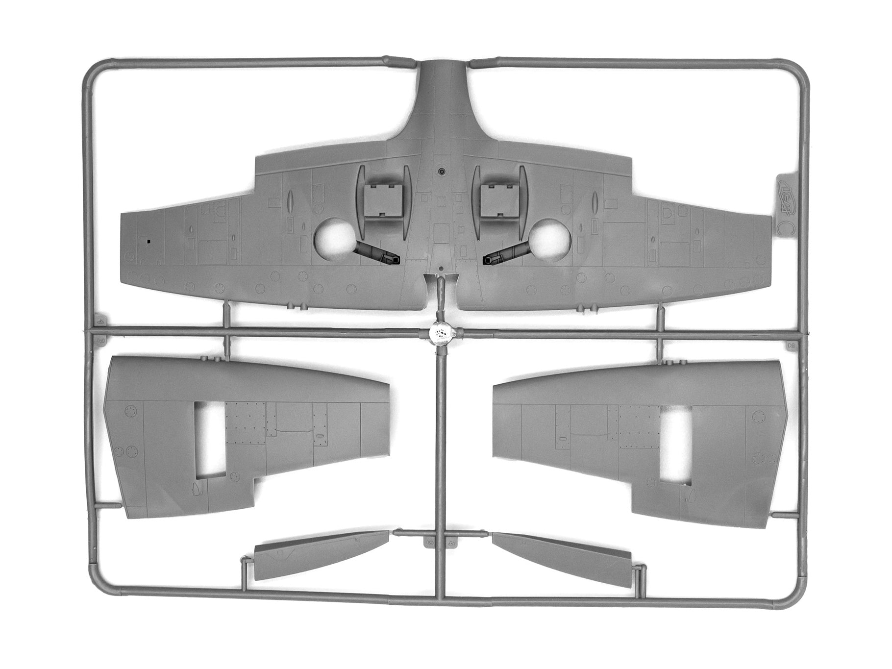 Spitfire Mk.IX With RAF Pilot and Groundcrew 1:48 Model Kit by ICM